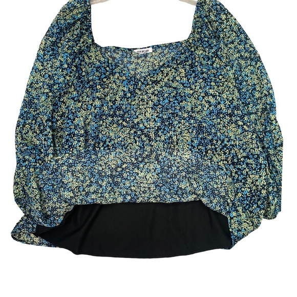 Steve Madden Stevie Floral Blouse Size 2X - Picture 7 of 10